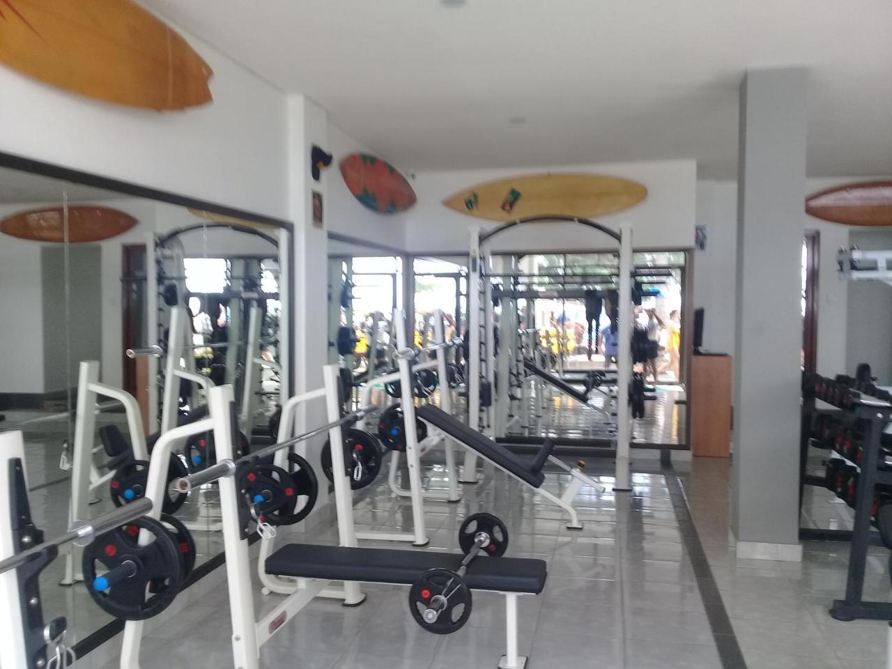 Tropica Gili Total Body Fit - Free Access Gym And Coworking Space Gili Trawangan Exterior foto